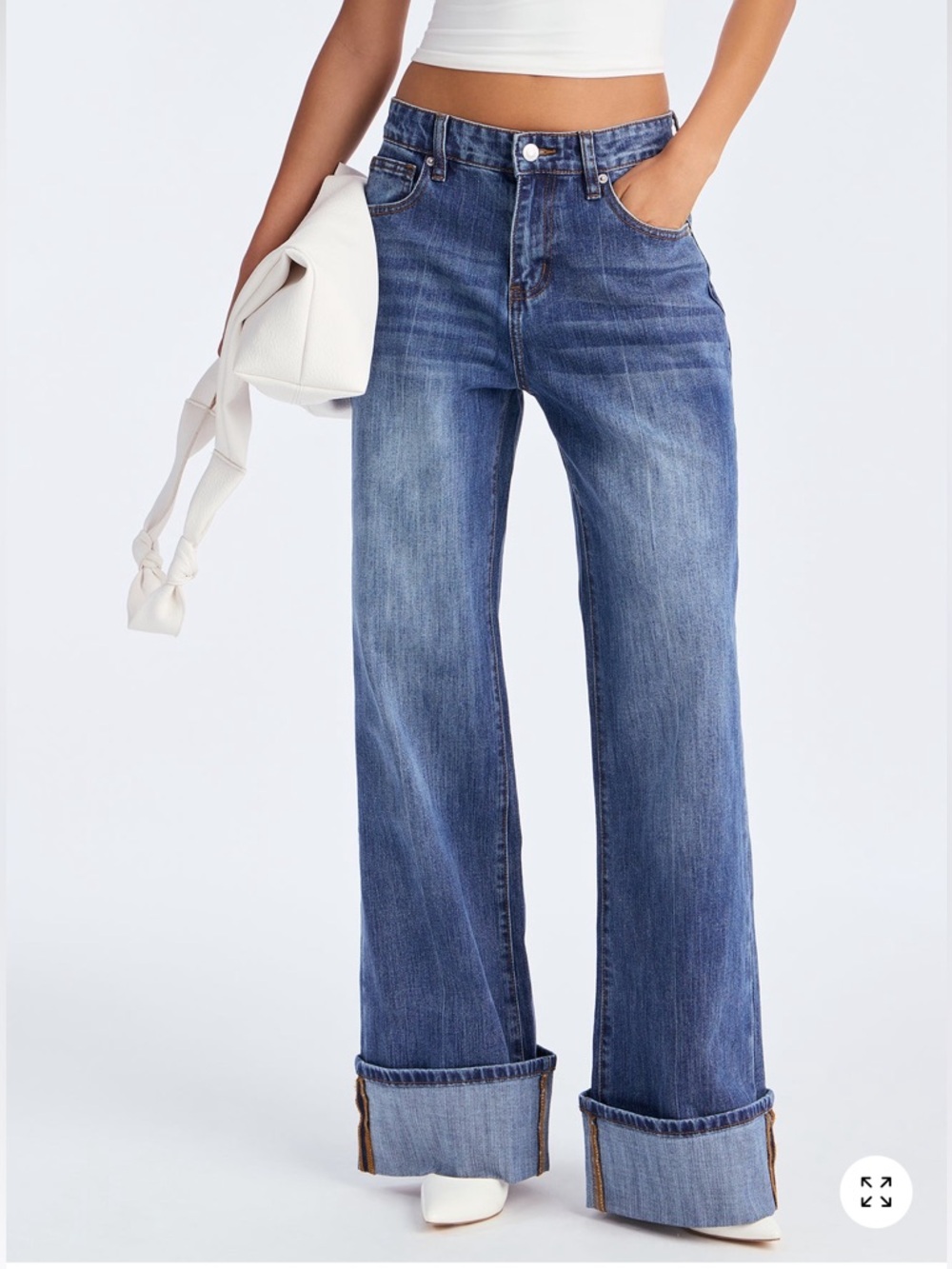 Fashion Nova Straight-Leg High-Rise Jeans in Medium Blue Wash